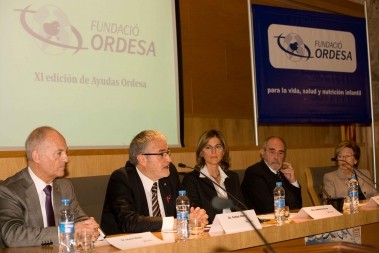 Acto de entrega ayudas 2013