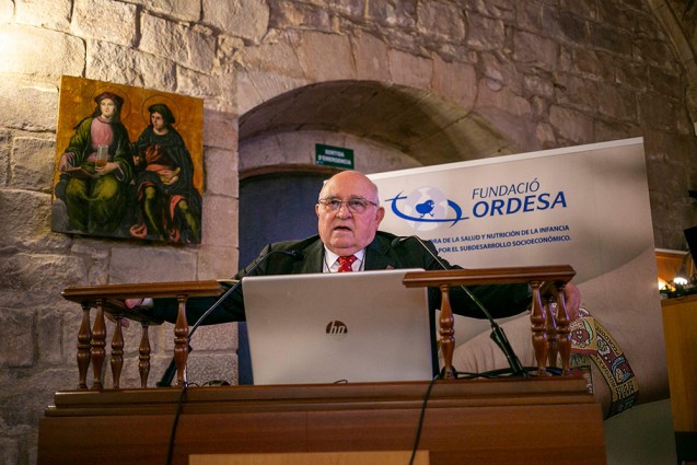 Acto de entrega Ayudas Ordesa 2022 con Dr. Ventura