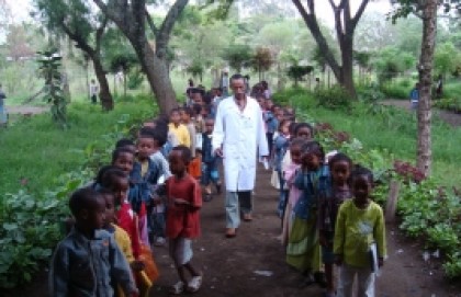 Construcción de una enfermería, sala de educación y sala de Atención Temprana en la región de Oromía (Etiopia)
