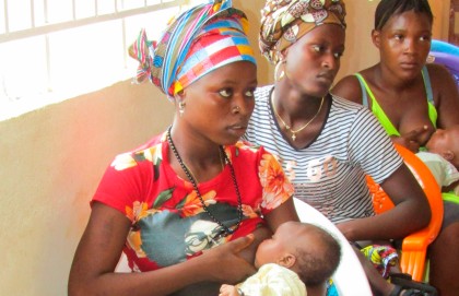 Mejora de la salud materno-infantil en Lunsar, por África Viva Fundación